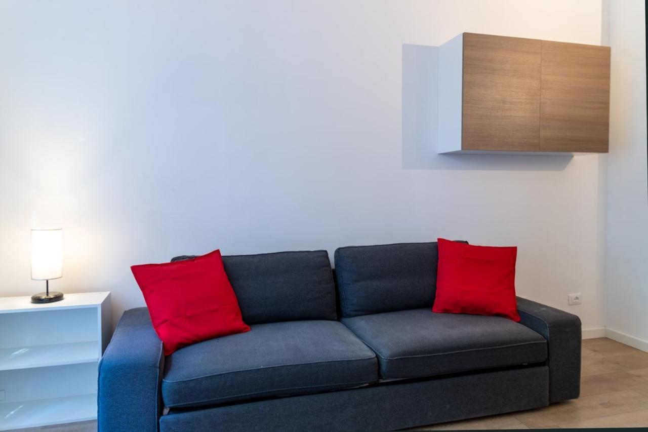 City Centre Apartment - 10 Minutes To Duomo - Free Wifi E Netflix Милан Экстерьер фото