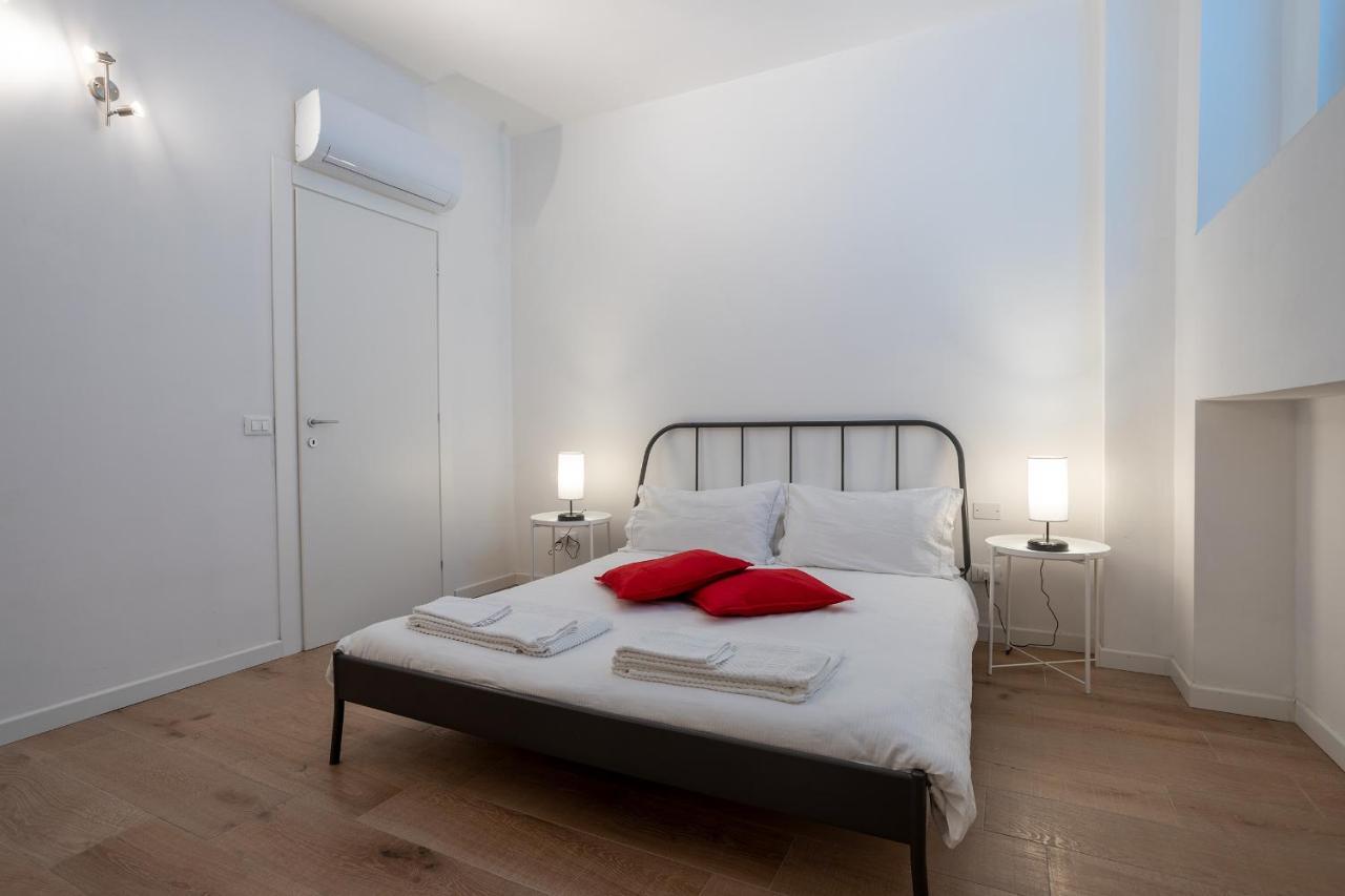 City Centre Apartment - 10 Minutes To Duomo - Free Wifi E Netflix Милан Экстерьер фото